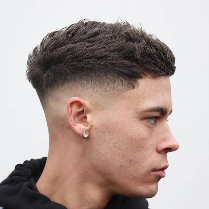 Mid Fade Haircut – The 2025 Men’s Style Trend